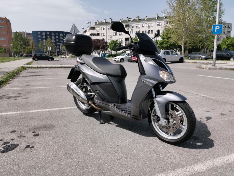 Aprilia Sportcity 250 I.e. 244 Cm3, 2008 God.