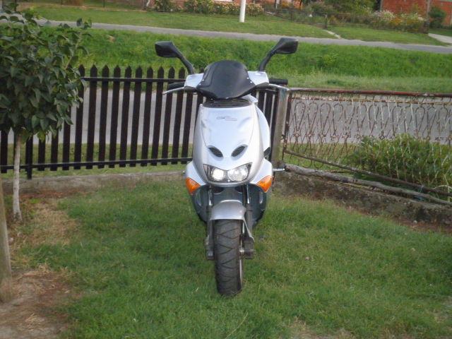 Aprilia SR 150 6000 KN HITNO, 2001 god.