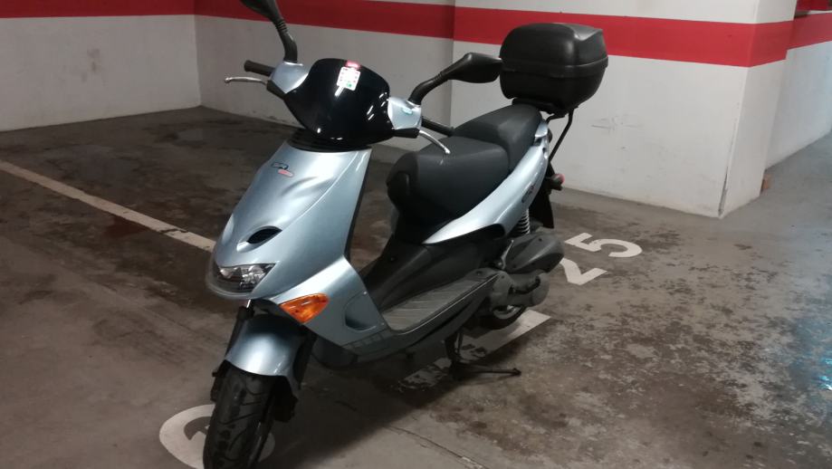 aprilia 150r