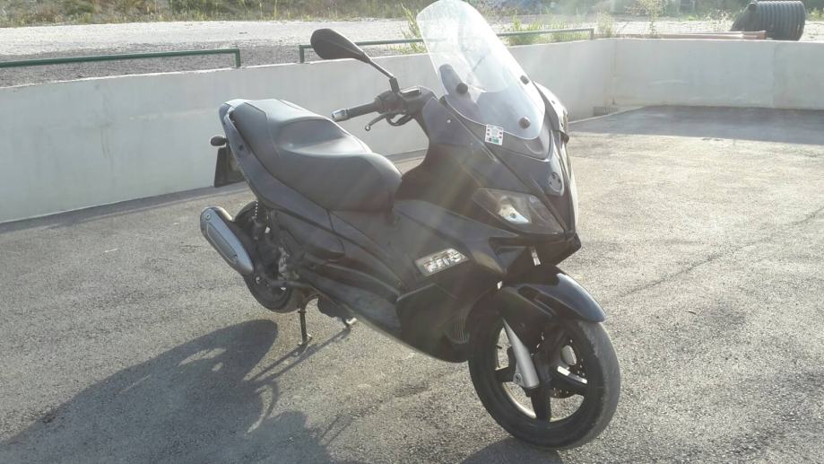 Gilera Nexus 300, 2008 god.