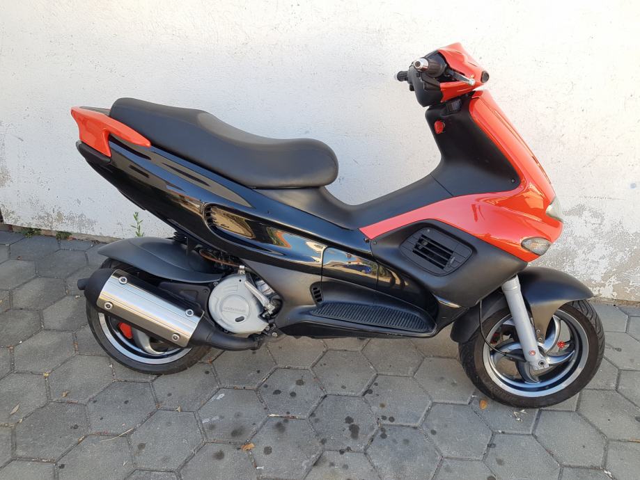 Gilera Runner 180 sp 176 cm3, 2002 god.