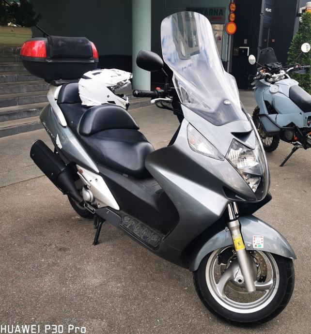 Honda Silver Wing 600 Reg 1 Godinu 2003 God