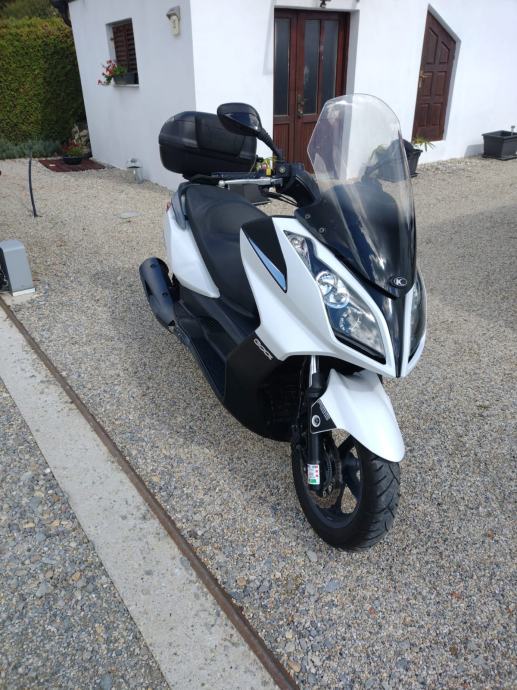 Kymco Downtown 300i 300 cm3, 2015 god.