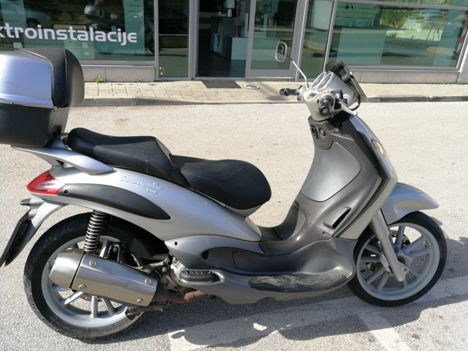 Piaggio Beverly 200 200 cm3, 2003 god.