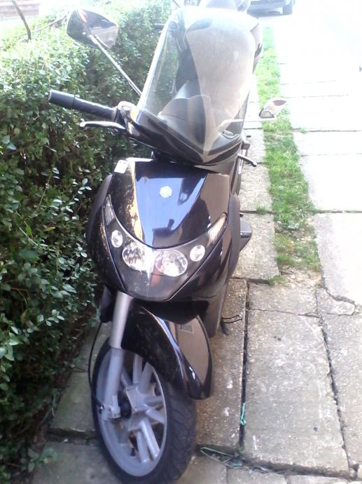 Piaggio beverly 250i.e, 2005 god.