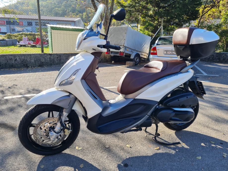 Piaggio Beverly 350 ABS/ASR, 2013 god.