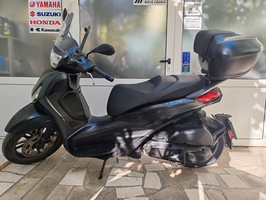 Piaggio Beverly 400 hpe, 2023 god.