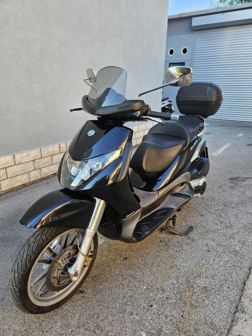 Piaggio Beverly 400, 2008 god.