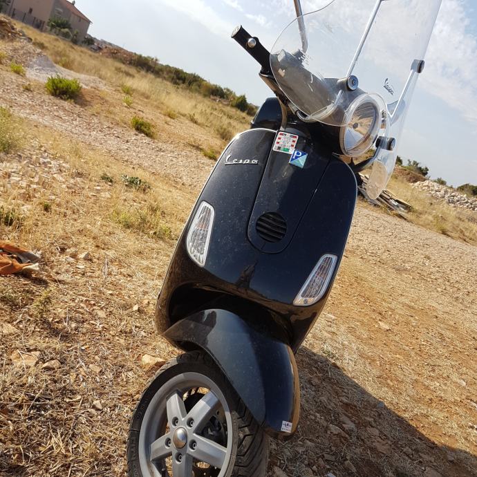 Piaggio Vespa lx 125, 2005 god.