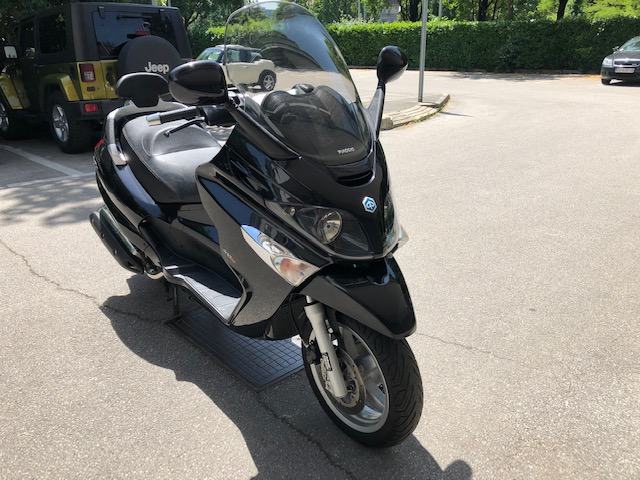 Piaggio XEVO 400 399 cm3, 2008 god.