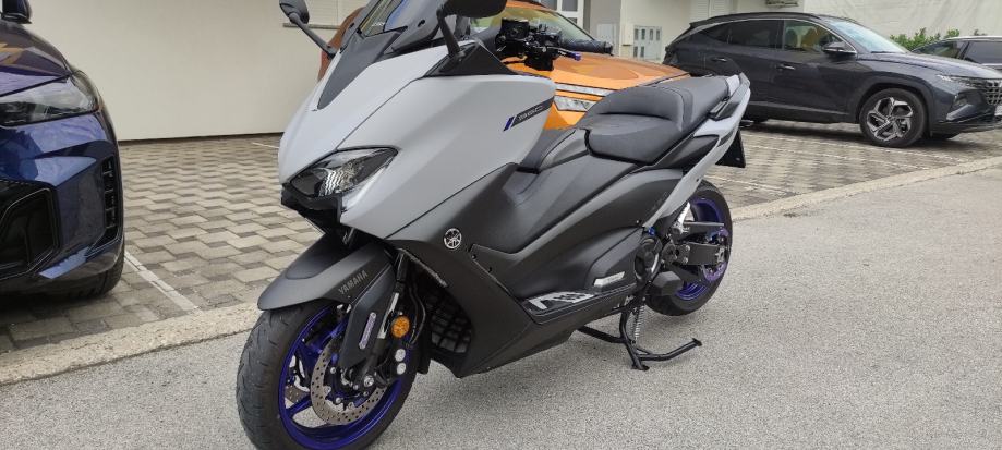 YAMAHA T MAX 560, 2021 god.