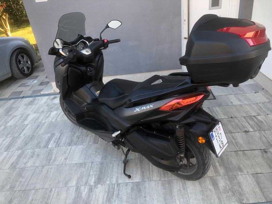 Yamaha X-MAX 300 300 cm3, 2018 god.