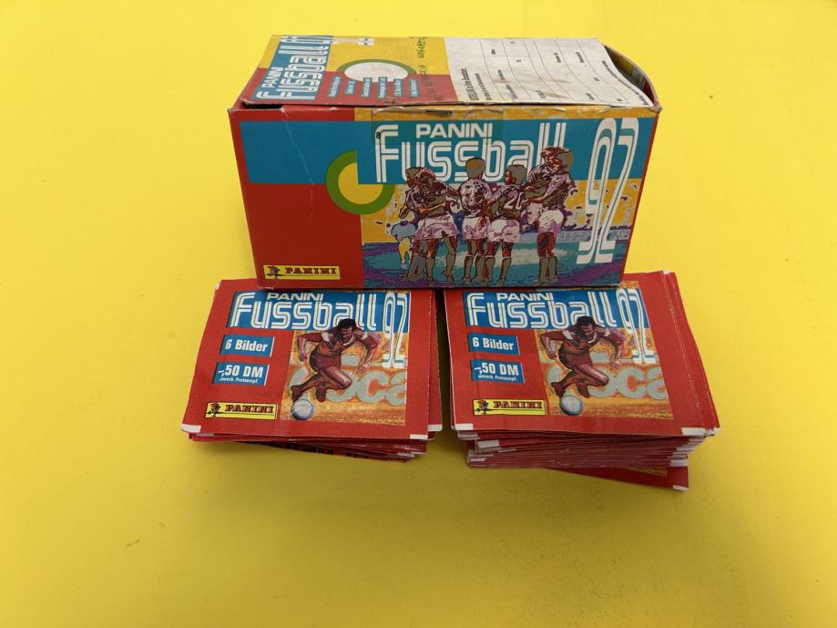 FUSSBALL 92-60 neotvorenih paketića sličica-PANINI