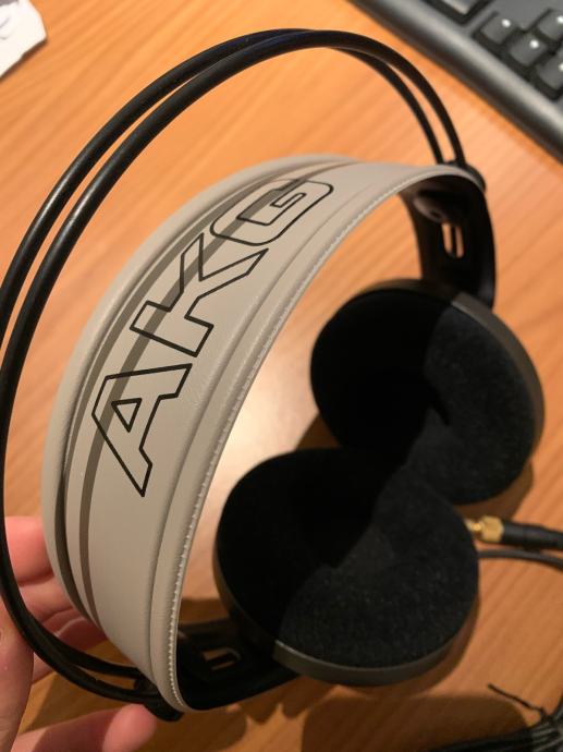 AKG K142 HD