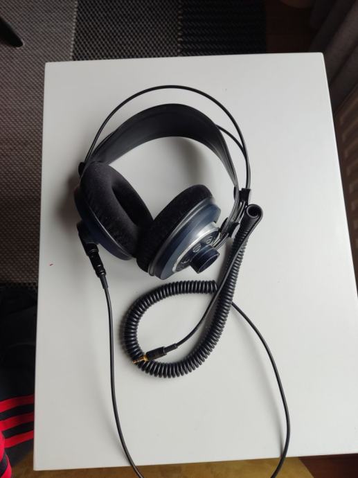 AKG K240 MKII