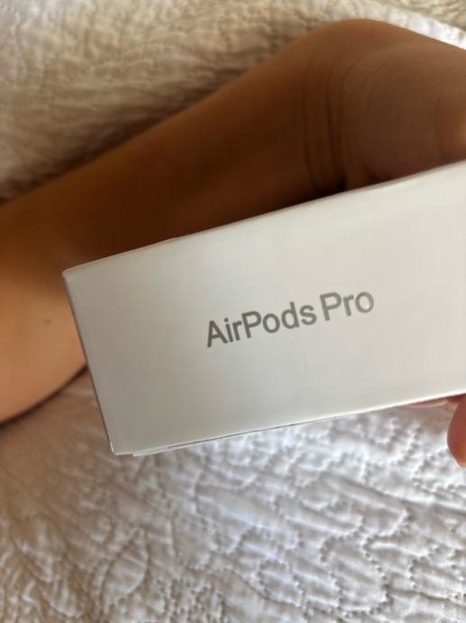 Apple AirPods pro 2