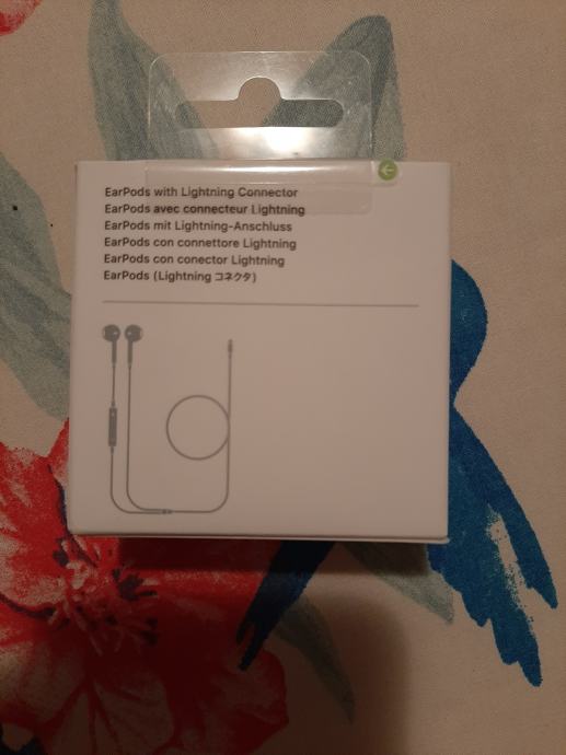 Apple Earpods Lightning Connector