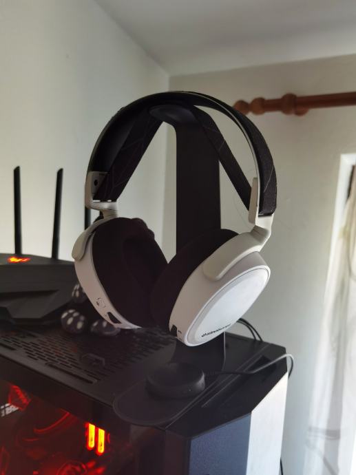 STEELSERIES ARCTIS 7 Slušalice +
HS1 ALUMINUM HEADSET STAND