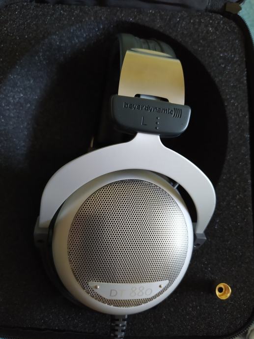 Beyerdynamic dt-880