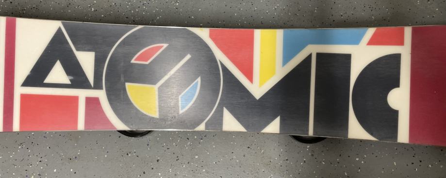 Atomic snowboard