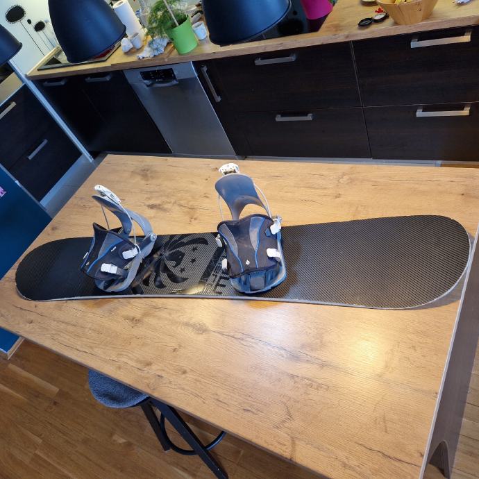 Snowboard Flow Merc 156cm + Flow vezovi