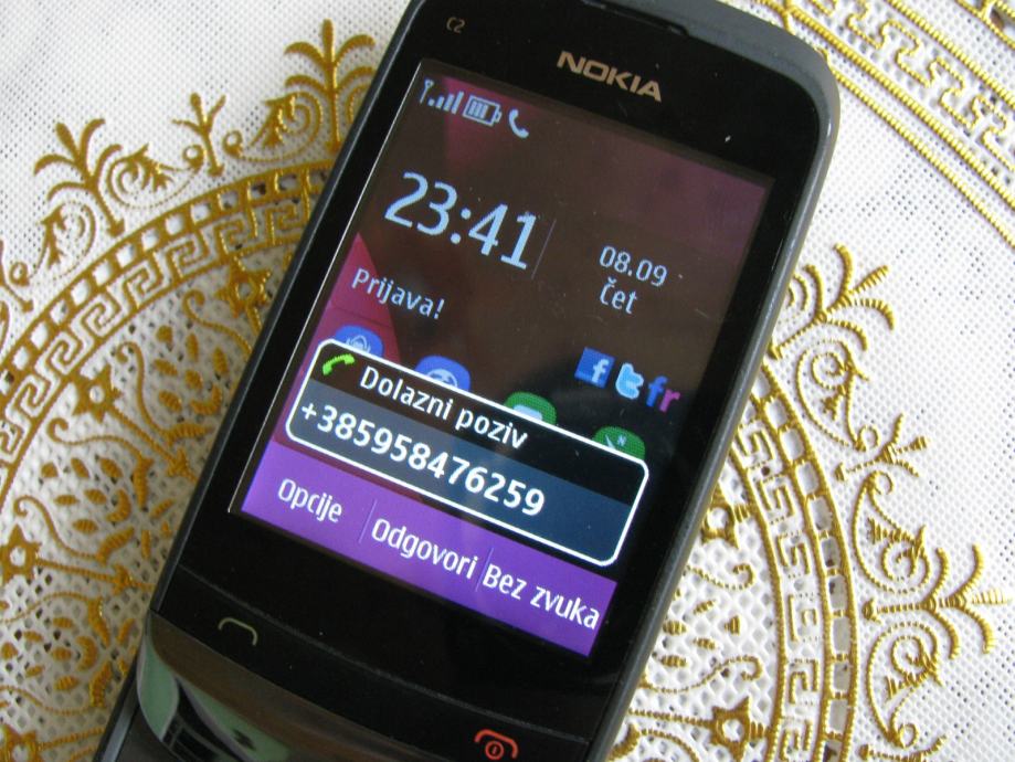 Что лучше sony ericsson или nokia