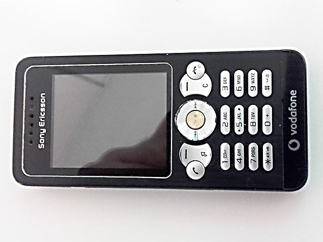 Sony Ericsson W302