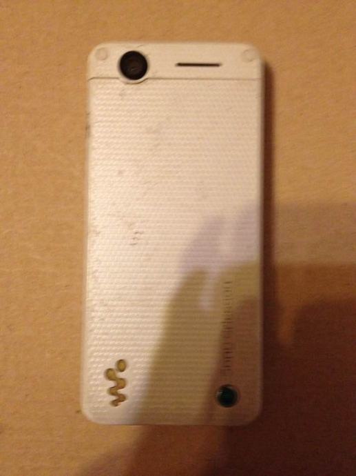 Sony Ericsson W302