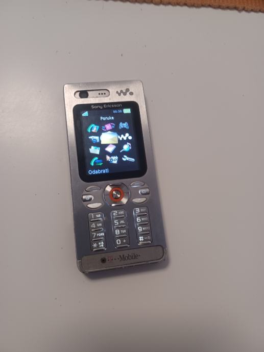 Sony ericsson  w880i