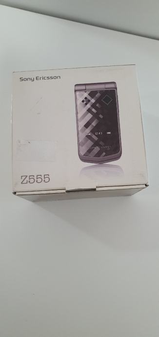 SONY ERICSSON Z555 PREKLOPNI MOBITEL