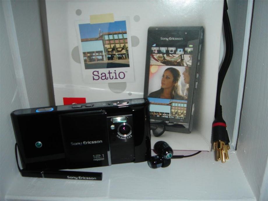 Sony Ericsson Satio - U1