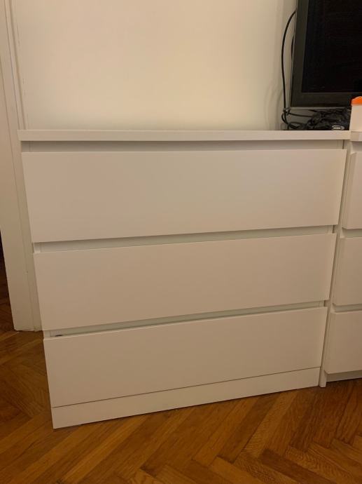 IKEA KOMODA