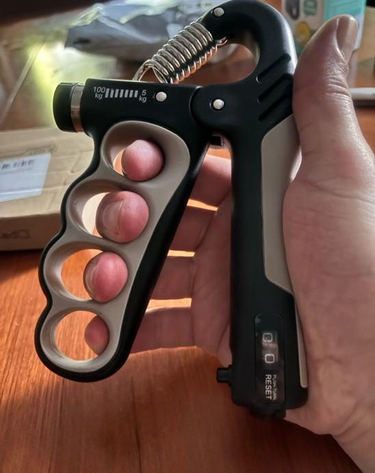 Hand gripper