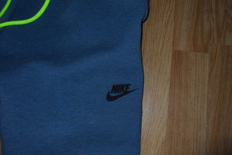 Nike tech fleece trenirka