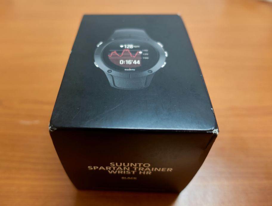 Часы suunto spartan trainer wrist hr не подключаются к телефону