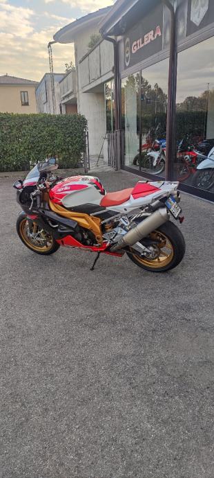 Aprilia Rsv 1000 re factory 989 cm3, 2010 god.