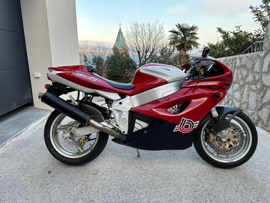 Bimota YB11 1000 cm3, 1996 god.