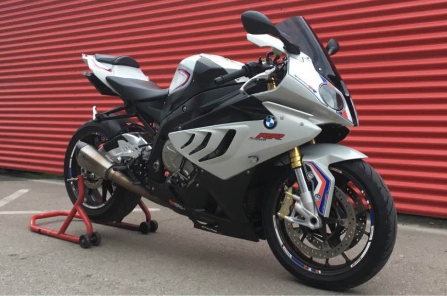 Bmw s1000rr akrapovic