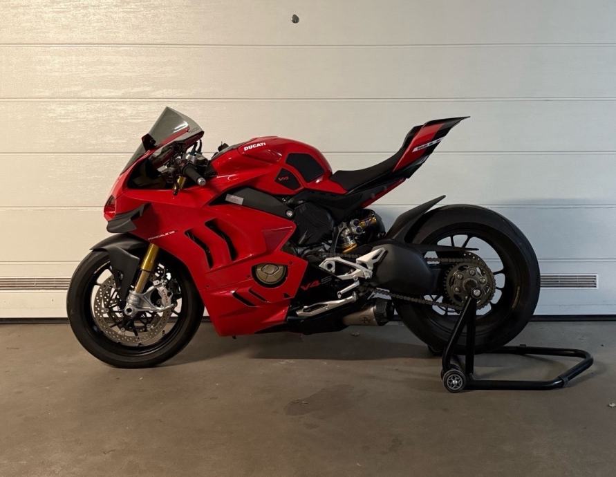 Ducati Panigale V4S *ARROW*CARBON*SUPERLEGGERA*DUCATI PERFORMANCE*, 2021 god.