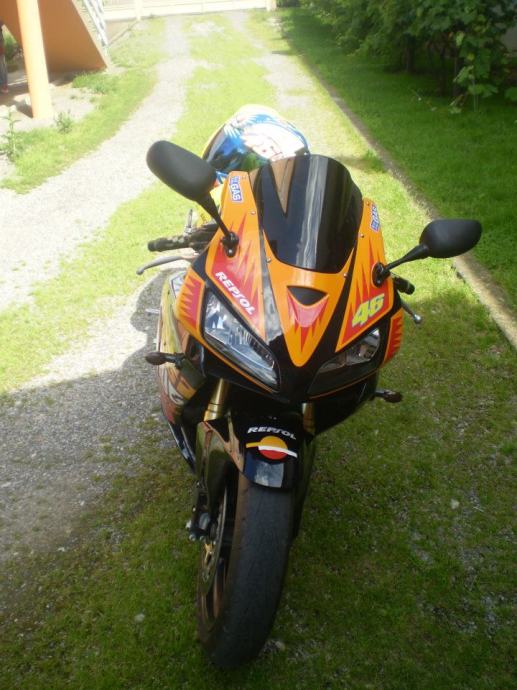 Honda CBR 600 RR 600 cm3, 2005 god.