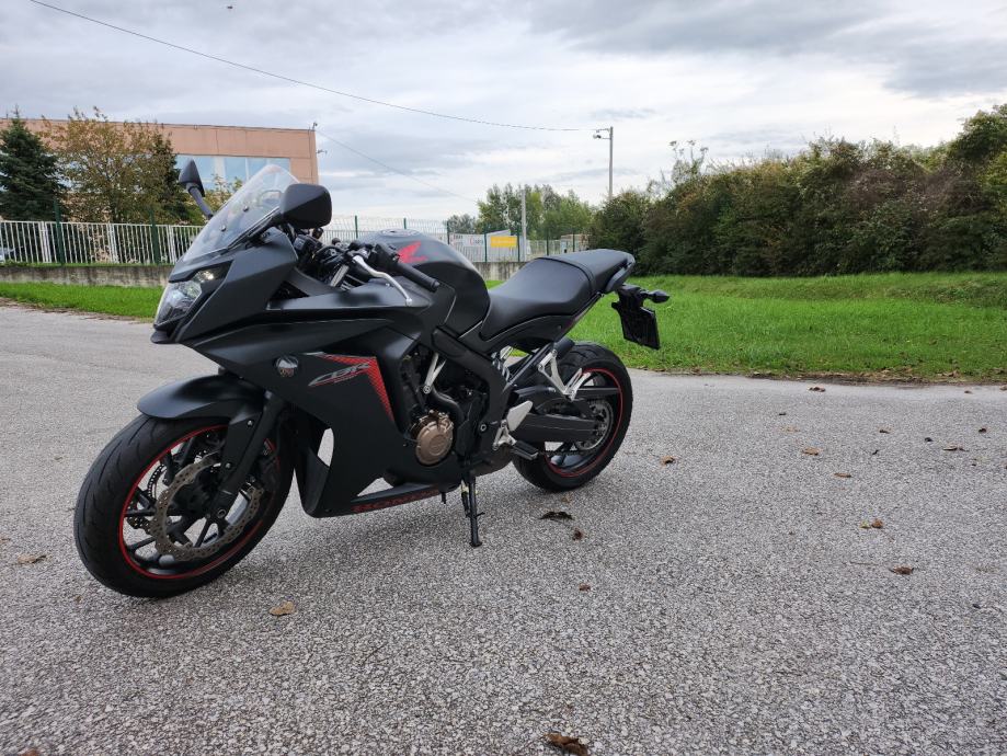 Honda CBR 650 F 649 cm3, 2018 god.