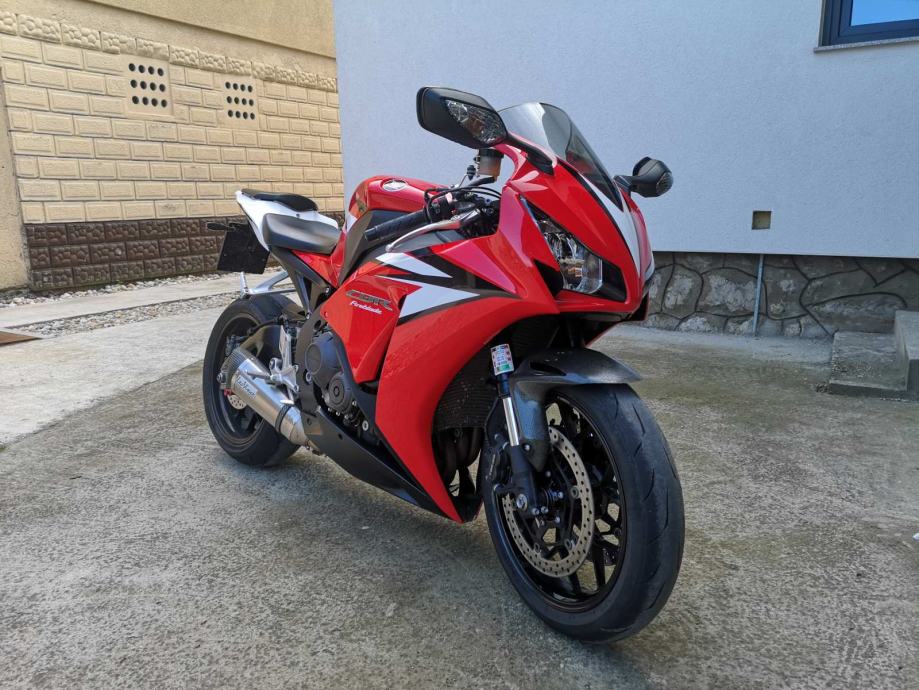 Honda cbr 999 cm3, 2012 god.