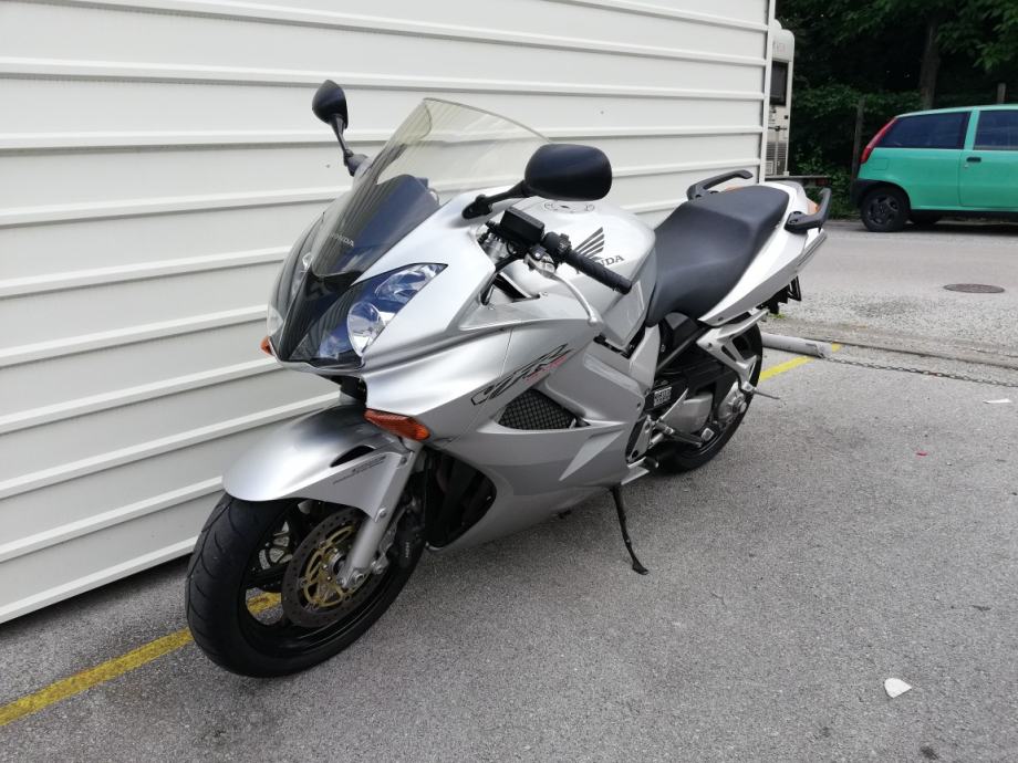 Honda vfr 800 2003