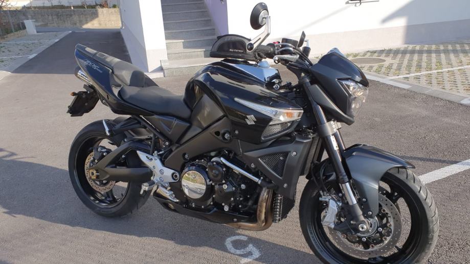 Suzuki B-KING GSX 1300 cm3, 2010 god.