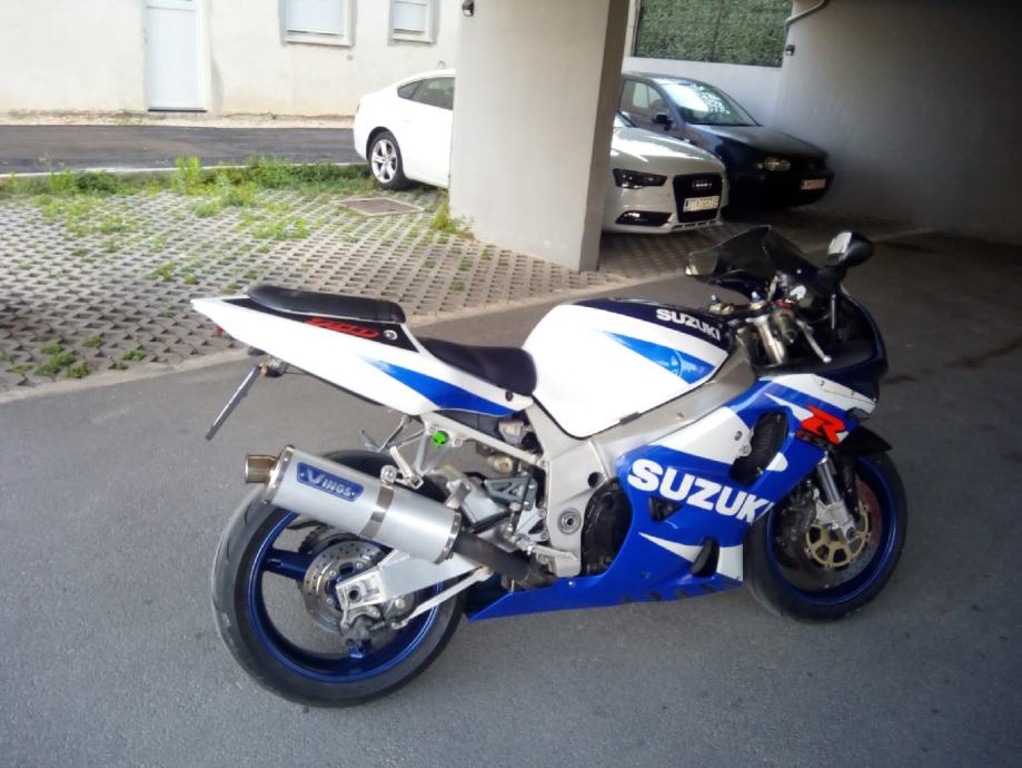 Suzuki gsxr 750 k1