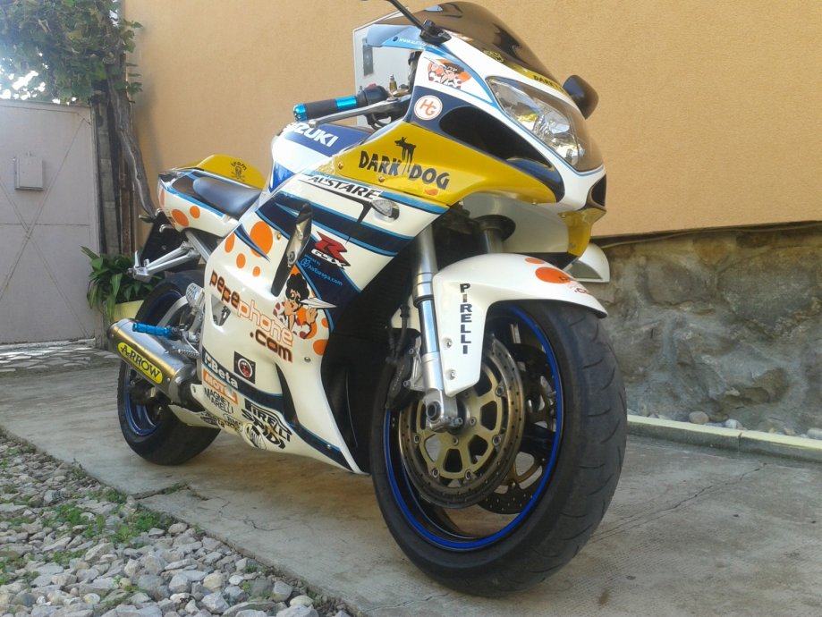 Suzuki gsxr 750 k1