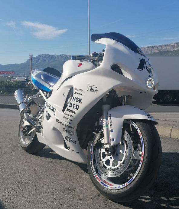 Suzuki gsxr 600 k2