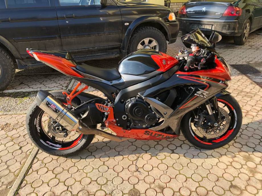 Suzuki gsxr 750 k8