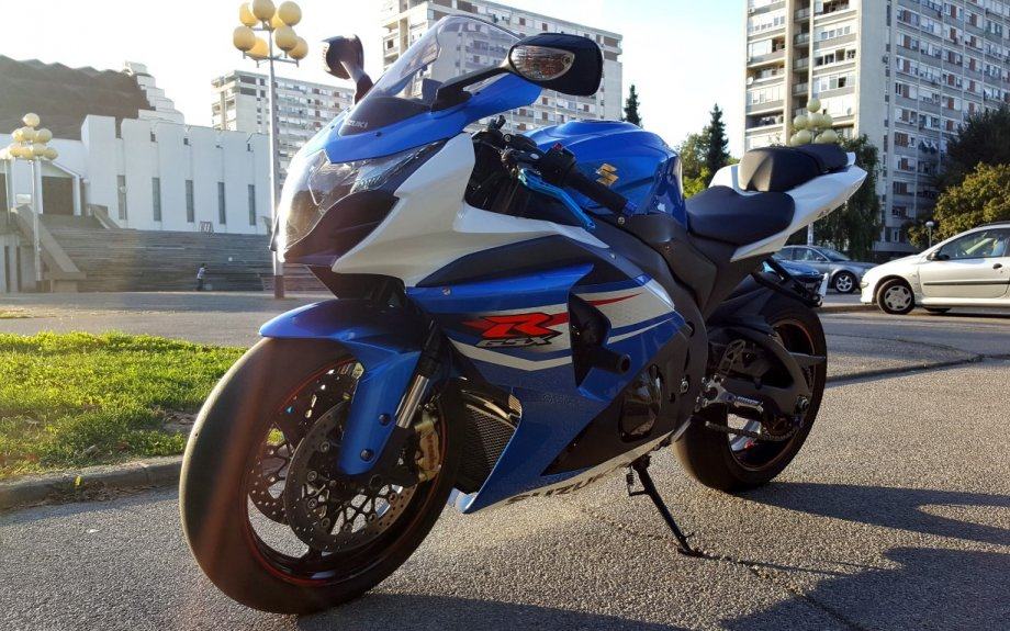 Suzuki GSXR L2 2012 1000 cm3, 2012 god.