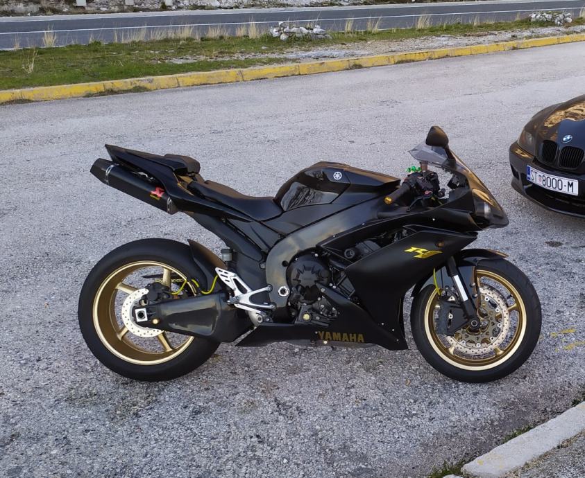 Yamaha R1 999 cm3, 2007 god.